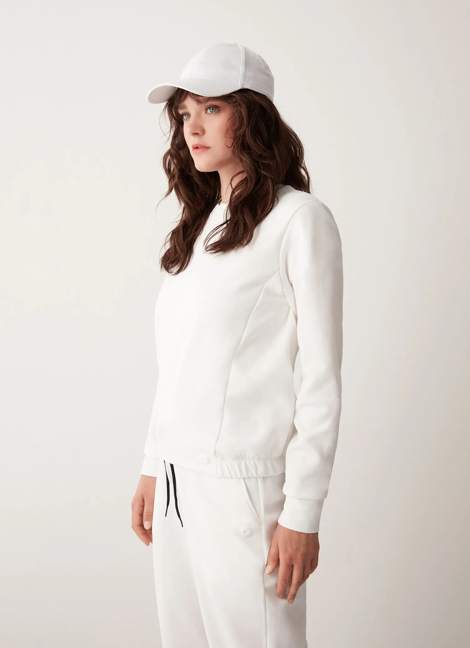 Sudadera Recycled Essential con cuello redondo